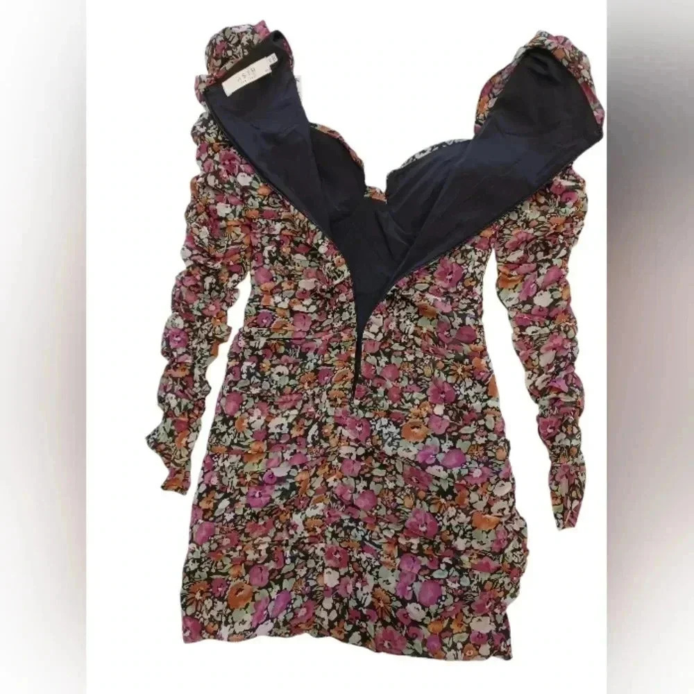 Astr The Label NWT Ruched LS Mini Dress - Picture 8 of 11